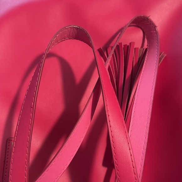 Joy & Iman Hot Pink Leather Tote Tassels Built In Organizer Tons Of Pockets - Picture 13 of 16
